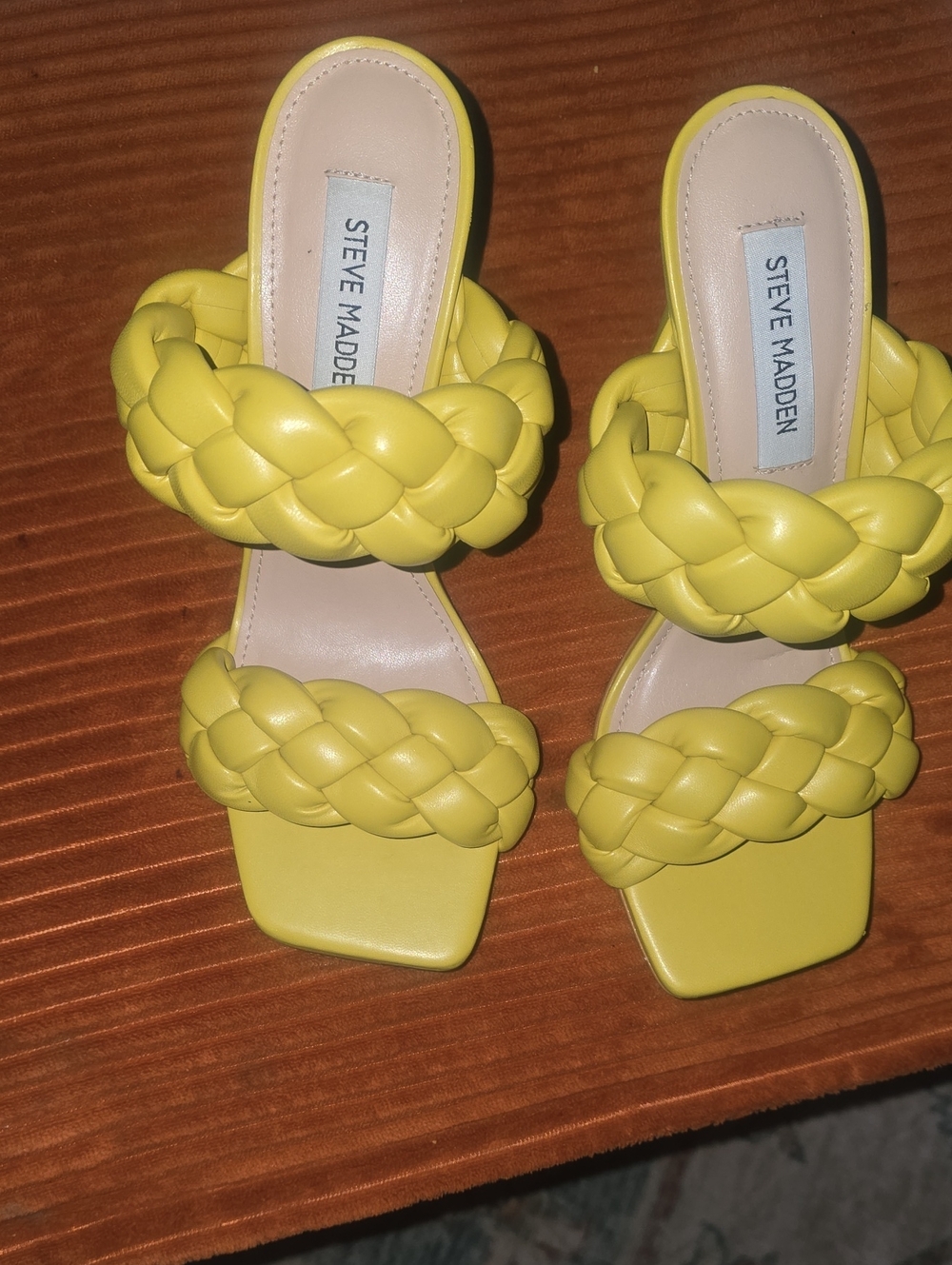 Steve Madden Braided Double-Strap Slide Sandals in Yellow.  Size 7.5